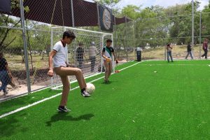 La importancia de estas nuevas canchas radica en su impacto social, ya que fomentan el deporte, la convivencia y la salud en las comunidades, consolidando espacios seguros para el desarrollo de niñas, niños y jóvenes en Yucatán.