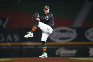 Ofensiva de 15 imparables le dio el triunfo a Conspiradores en el tercero de la serie sobre Leones.