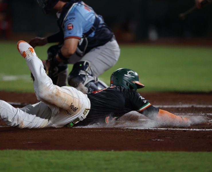 Tigres golpea primero, pero Leones responde con contundente blanqueada