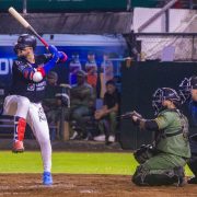 Campeche domina serie completa ante Leones
