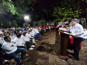 Militantes y dirigentes del PRI Yucatán participaron en la renovación del Comité Directivo Municipal de Kanasín, reafirmando su compromiso de trabajar de la mano con la ciudadanía.