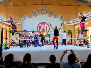 Huracán Ramírez Jr., Silver King Jr. y las demás estrellas del cartel protagonizaron combates que confirmaron El auge de la Lucha Libre yucateca ante una afición entregada.