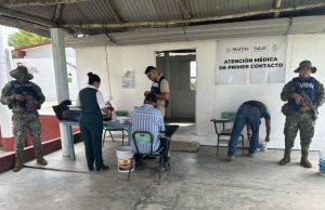 Personal de la Secretaría de Marina recorrió comunidades vulnerables de Centla para acercar servicios de salud, reafirmando su compromiso de garantizar atención médica a quienes más lo necesitan.