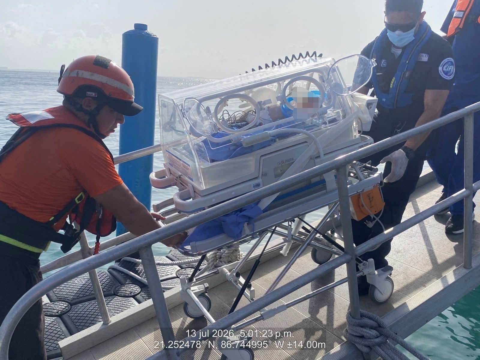 Traslado urgente: Marina salva a recién nacido en Isla Mujeres