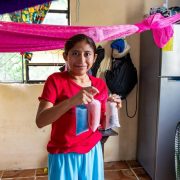 Mujeres Renacimiento transforma vidas con apoyo económico para madres autónomas