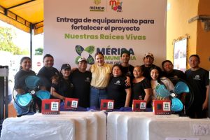 Cecilia Patrón Laviada entregó equipamiento a proyectos de Mérida Comunitaria en Dzityá, fortaleciendo el turismo como Motor de desarrollo para las comisarías.