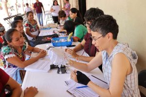 Con entusiasmo, decenas de artesanas y artesanos vallisoletanos participaron en el proceso de registro para los concursos de Arte Popular Yucateco y de Bordado “Addy Rosa Cuaik 2026”
