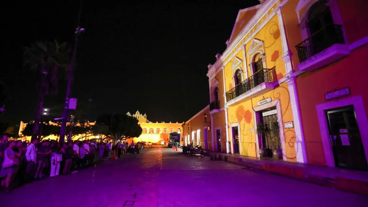 Videomapping “Senderos de Luz” en Izamal ofrece una experiencia única
