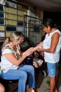 Naomi Peniche llamó a las familias meridanas a fomentar la adopción responsable y apoyar a los refugios que brindan una segunda oportunidad a animales víctimas del abandono y maltrato.