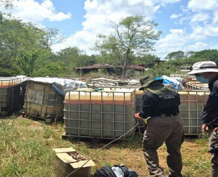 Bodega de huachicol en Umán: aseguran combustible y detienen tres