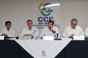 Esteban Roche Rivero asumió la presidencia del CCE Yucatán con el reto de unir al sector empresarial e impulsar una agenda común para fortalecer la economía regional.