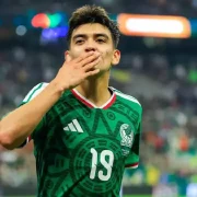 El futuro de Gilberto Mora va más allá del futbol