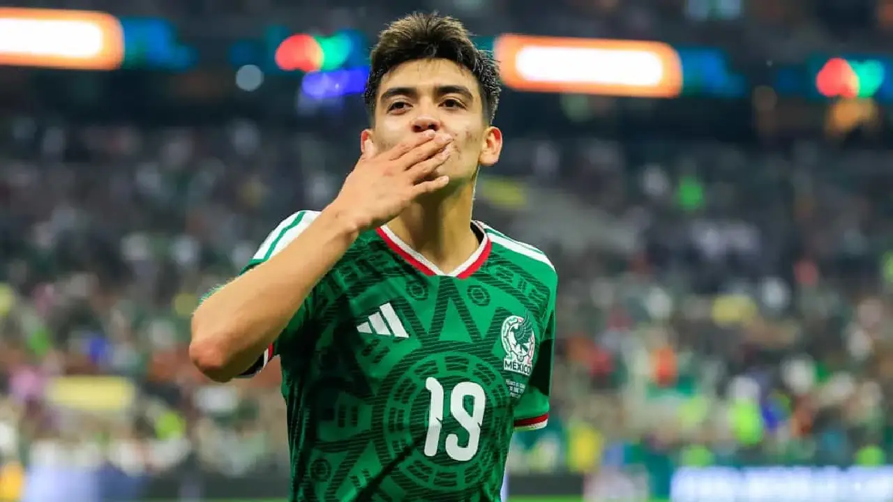 El futuro de Gilberto Mora va más allá del futbol