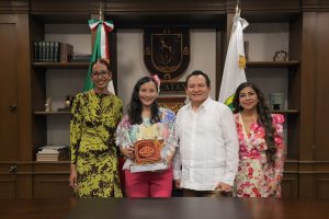 Joaquín Díaz Mena entrega el Premio Estatal de las Juventudes 2026, reconociendo historias de talento, perseverancia y superación que inspiran a las nuevas generaciones de Yucatán.