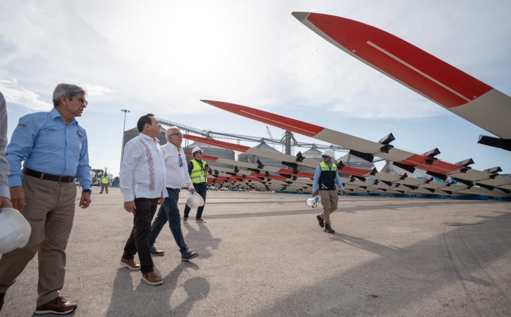 Inicia Parque Eólico Tizimín II: llegan a Progreso componentes con inversión millonaria