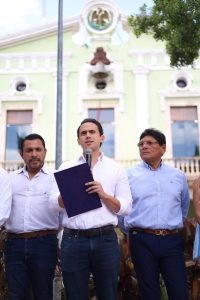 El PAN Yucatán presentó ante el gobernador Joaquín Díaz Mena ocho propuestas para garantizar transparencia y seguimiento al crédito de 1,500 millones de pesos.