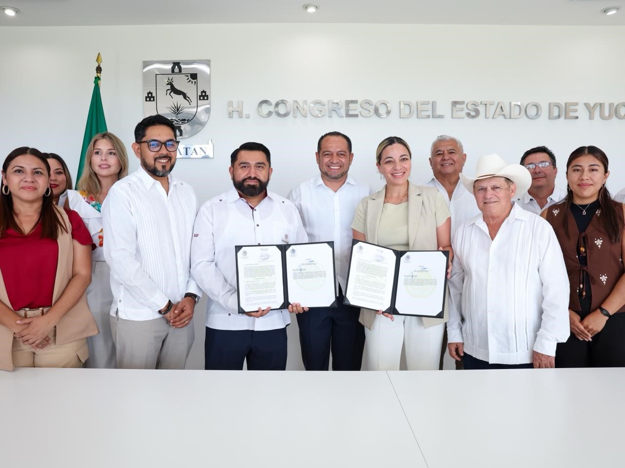 Renacimiento Maya entrega al Congreso solicitud de financiamiento para el Plan Bienestar Metropolitano