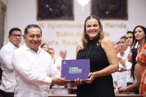 Cecilia Patrón Laviada presentó ante el Cabildo de Mérida su Segundo informe de gobierno, donde destacó los avances alcanzados durante dos años de administración y los nuevos objetivos para continuar transformando la ciudad.