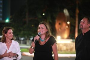 La alcaldesa Cecilia Patrón Laviada develó “Ik Balam”, escultura del artista Juan Pablo Mier y Terán que lleva el arte y la identidad maya al paisaje urbano de Mérida.