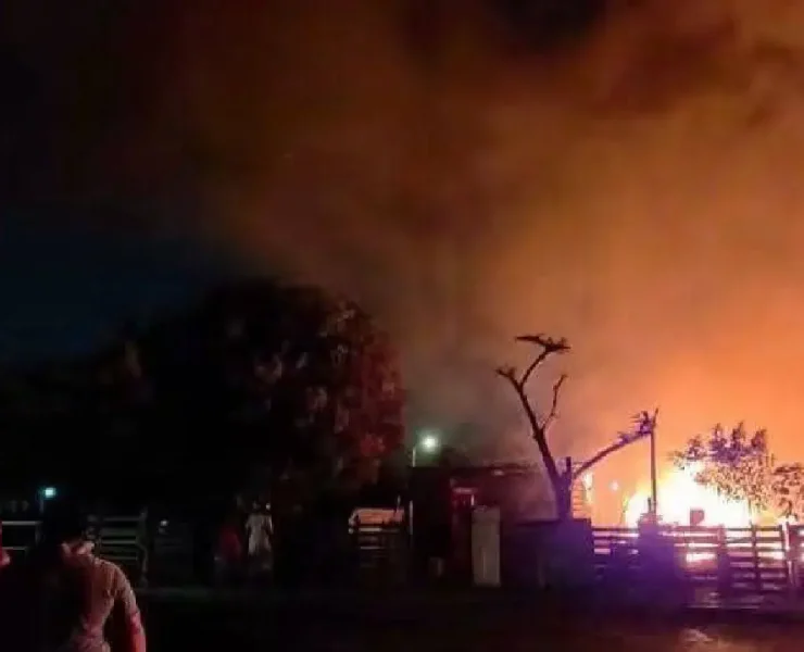 Incendió consumió viviendas en el sur de Mérida