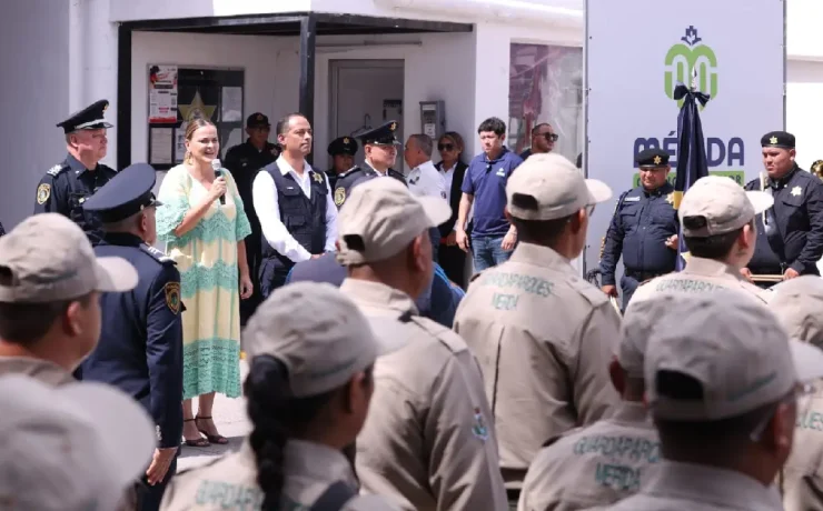 Labor de la Policía Municipal fue reconocida tras el Desfile Cívico-Militar en Mérida