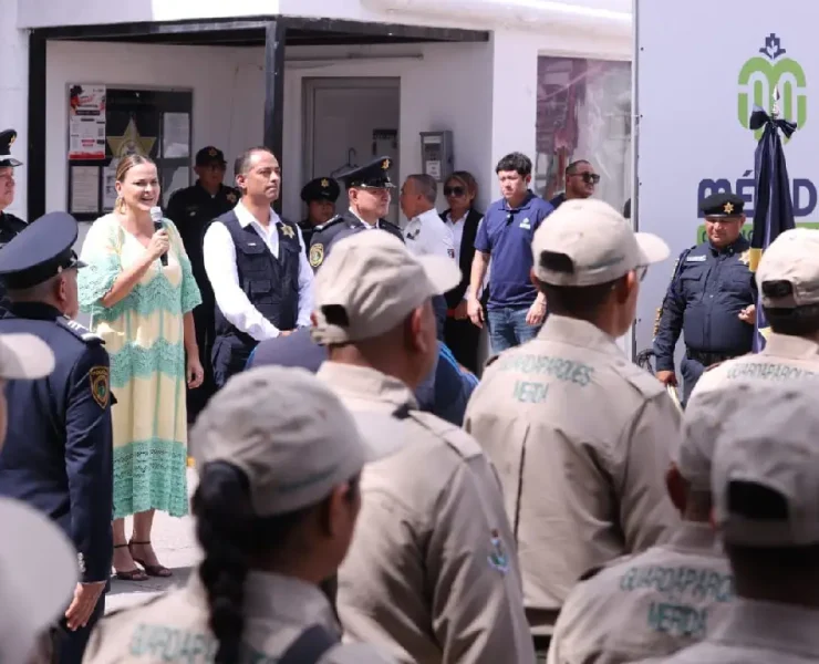 Labor de la Policía Municipal fue reconocida tras el Desfile Cívico-Militar en Mérida