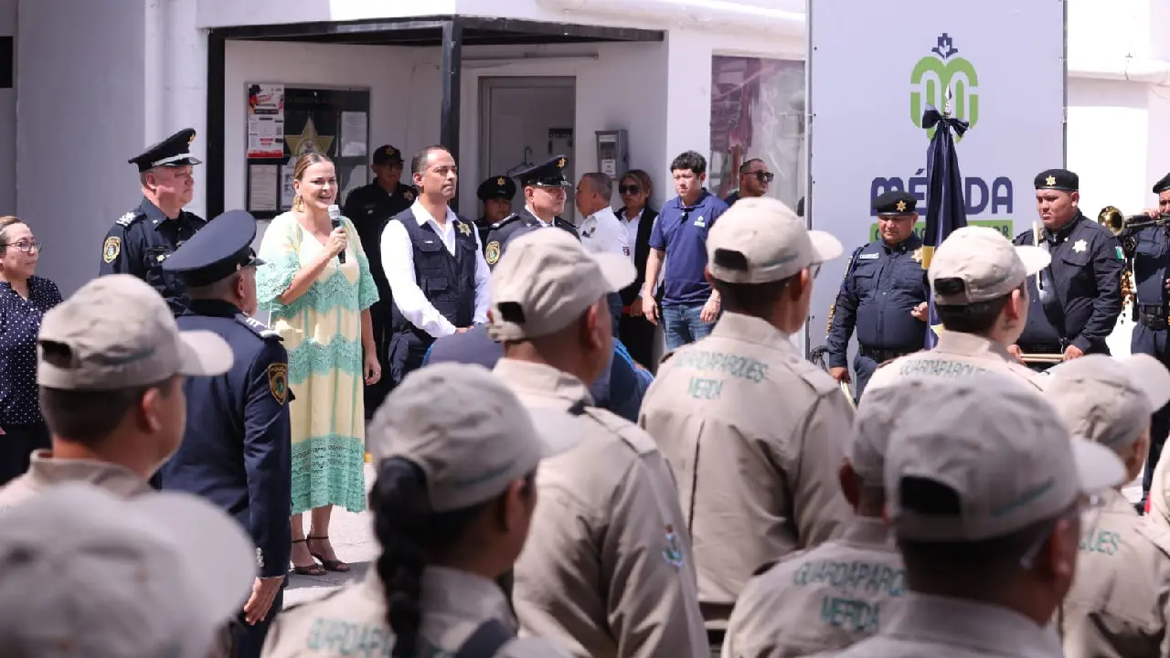 Labor de la Policía Municipal fue reconocida tras el Desfile Cívico-Militar en Mérida
