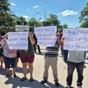 ¡ALERTA EN XMATKUIL! Ejidatarios amenazan con dejar a la feria sin estacionamiento
