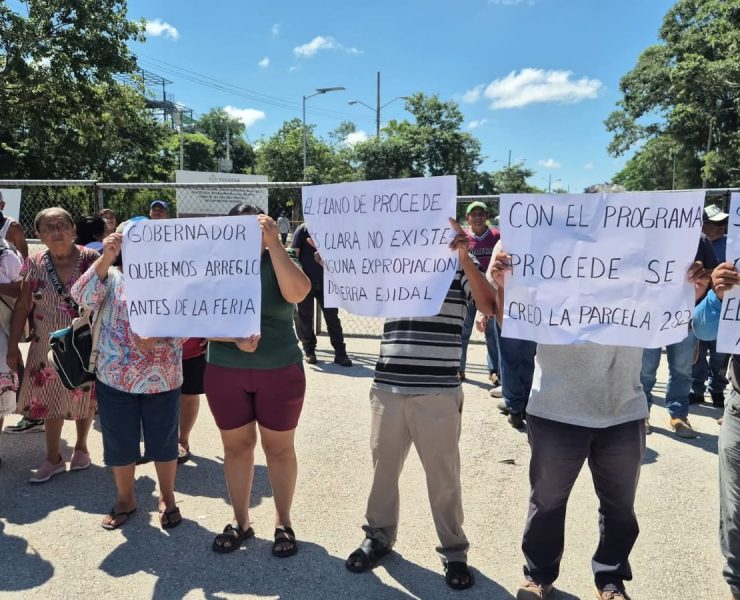 ¡ALERTA EN XMATKUIL! Ejidatarios amenazan con dejar a la feria sin estacionamiento