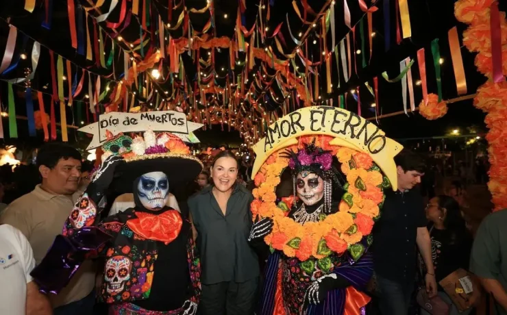 “Ánimas Iluminadas” enciende las tradiciones y llena de color a Mérida