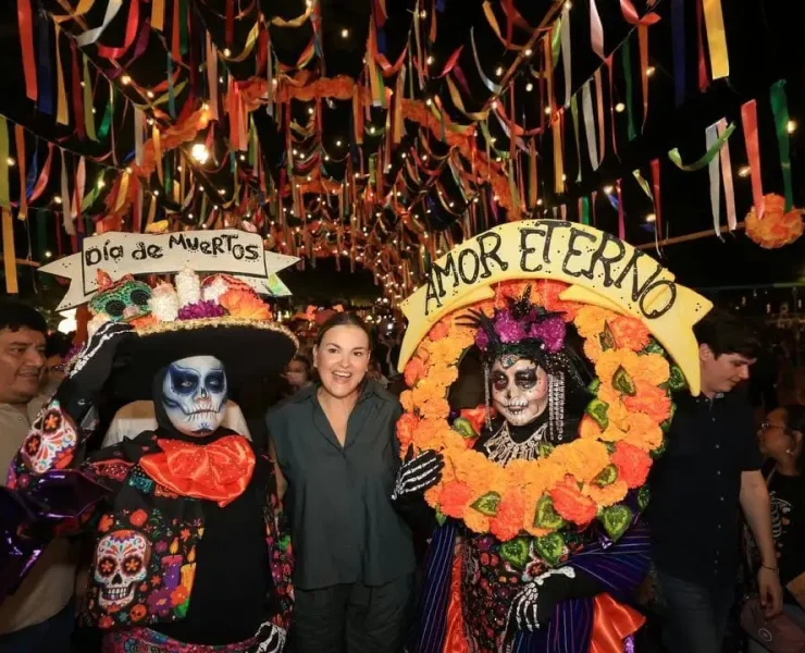 “Ánimas Iluminadas” enciende las tradiciones y llena de color a Mérida