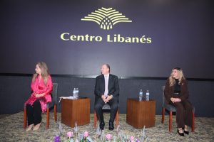 Jessica Saidén destacó la importancia de fortalecer las redes de apoyo y crear espacios seguros donde las mujeres puedan recibir orientación y acompañamiento ante situaciones de violencia.