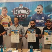 Duelo de leyendas en Mérida figuras históricas del América y Cruz Azul