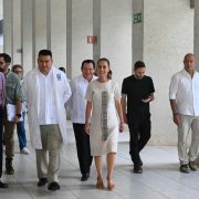 El O’Horán y dos hospitales más ya son IMSS-Bienestar; otros cinco se suman en enero: Sheinbaum y Díaz Mena revisan el avance en Yucatán