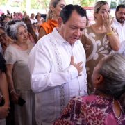 Gobierno del Estado condona el adeudo de agua de doña Josefina y gestiona su pensión ante el Issste; la atención sigue abierta