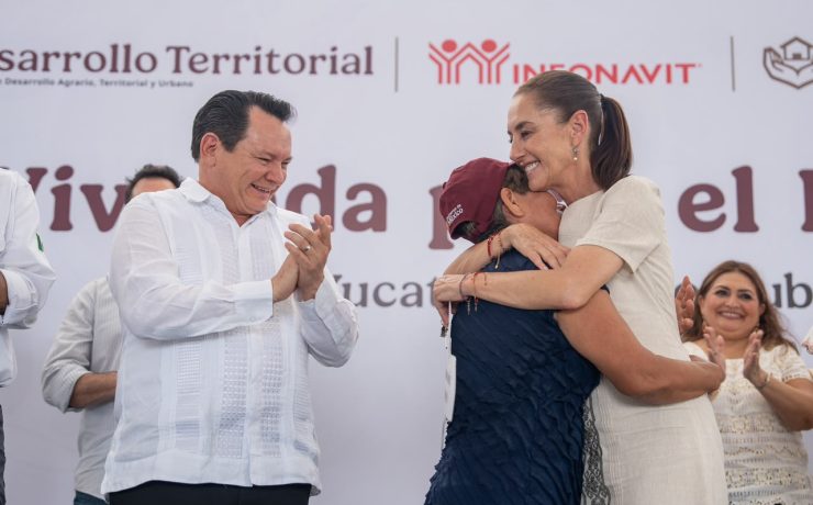 Guadalupe no alcanzaba el puntaje del Infonavit; hoy la Presidenta le entregó las llaves de su casa: 432 viviendas en Umán