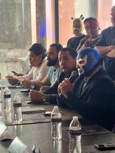 Blue Demon Jr. presentó su libro El Último demonio, donde comparte las experiencias, los sacrificios y los momentos que marcaron sus 41 años de trayectoria en la lucha libre.