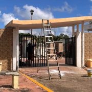¡Chemax se alista! Limpian cementerios para celebrar el Día de Muertos