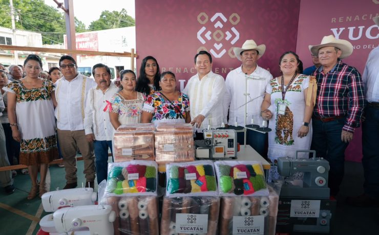 Marta Cecilia cosía con una máquina “antigüita”; hoy recibió una nueva y va a enseñar el oficio a sus hijas: 1,076 apoyos para mujeres de 41 municipios