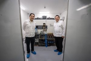 El nuevo ciclotrón permitirá producir radiofármacos en Yucatán para apoyar la detección y seguimiento de enfermedades oncológicas, neurológicas y cardiológicas.