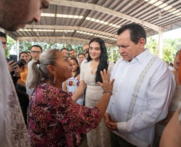 Pensión resuelta por el Issste, adeudo condonado y pozo en reparación: la atención a doña Josefina, día por día