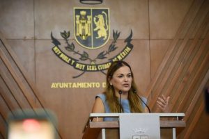 La Presidenta Municipal Cecilia Patrón Laviada informó que Mérida no tendrá aumento al predial por tercer año consecutivo, como parte de una estrategia para cuidar la economía de las familias y mantener finanzas municipales sanas.